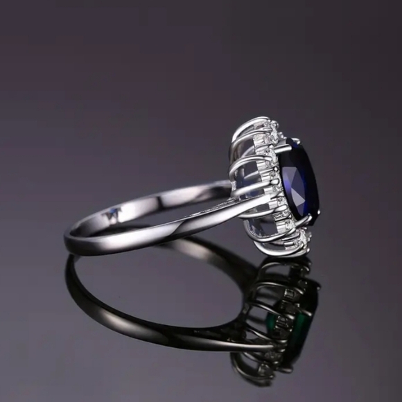 S925 Sterling Silver Ring​ - Picture 2 of 6